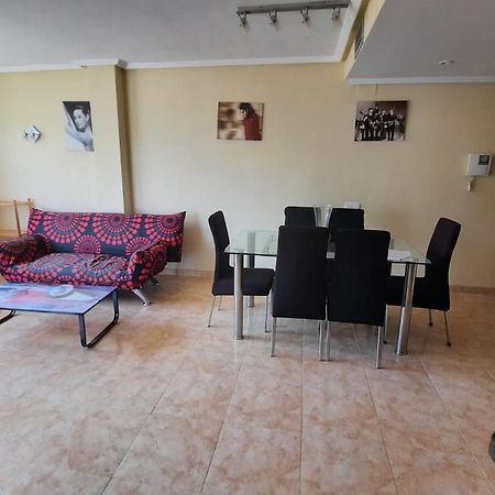 דירות Fabuloso Apartamento Familiar Con Piscina En סאלו מראה חיצוני תמונה