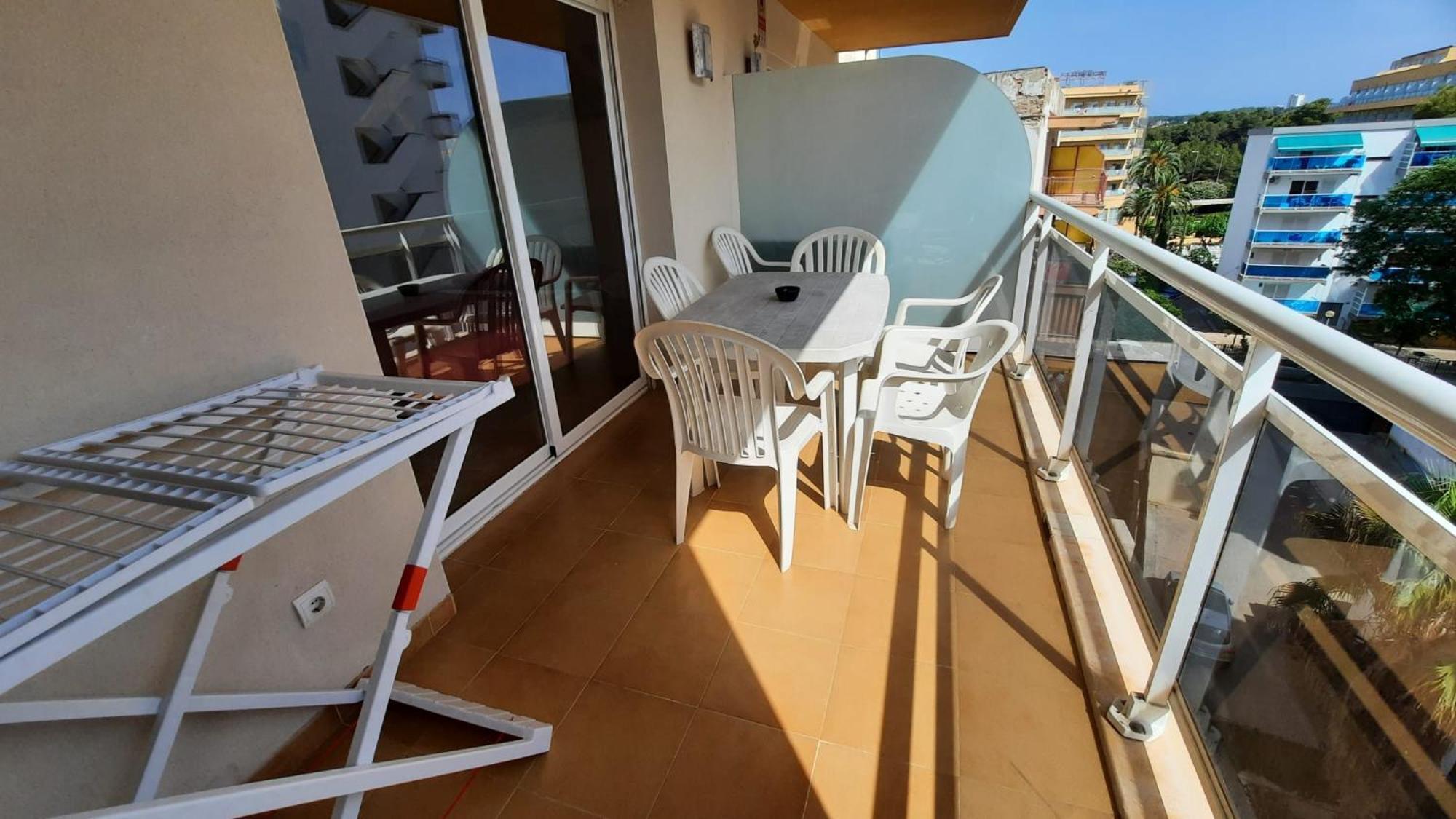דירות Fabuloso Apartamento Familiar Con Piscina En סאלו מראה חיצוני תמונה
