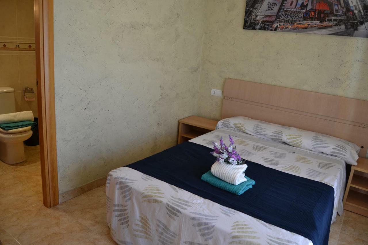 דירות Fabuloso Apartamento Familiar Con Piscina En סאלו מראה חיצוני תמונה