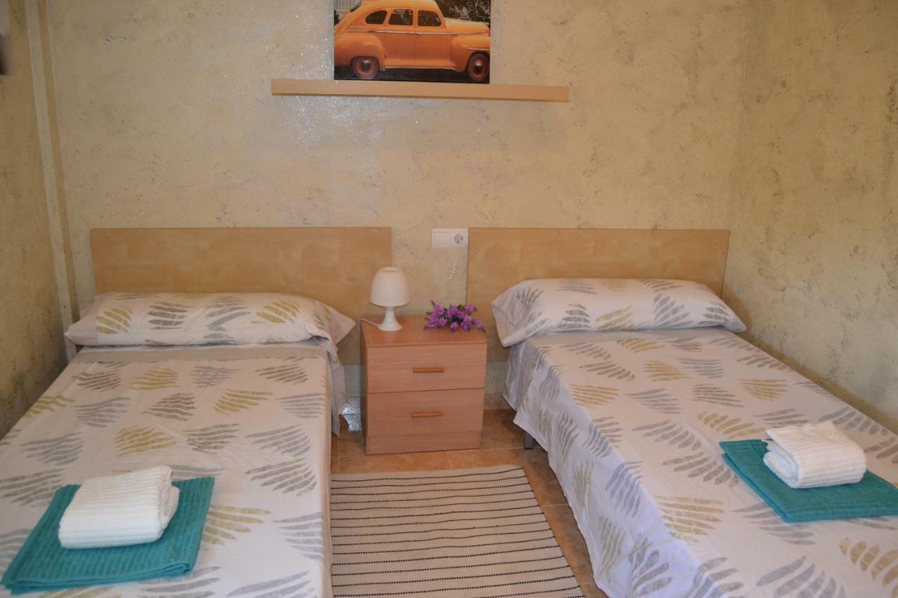 דירות Fabuloso Apartamento Familiar Con Piscina En סאלו מראה חיצוני תמונה