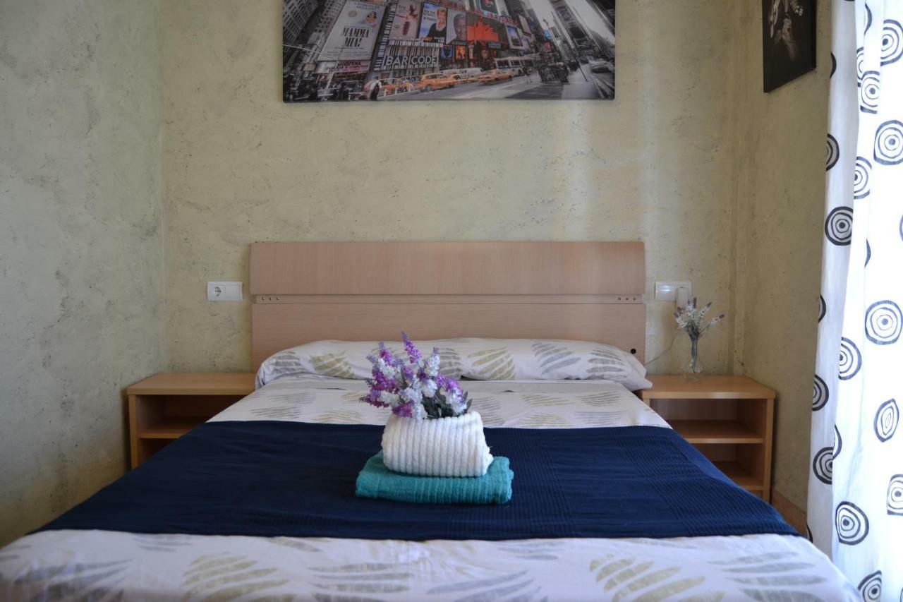 דירות Fabuloso Apartamento Familiar Con Piscina En סאלו מראה חיצוני תמונה