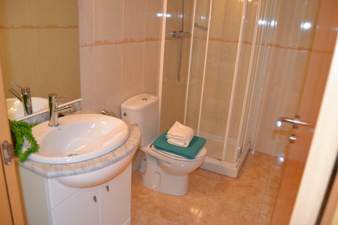 דירות Fabuloso Apartamento Familiar Con Piscina En סאלו מראה חיצוני תמונה