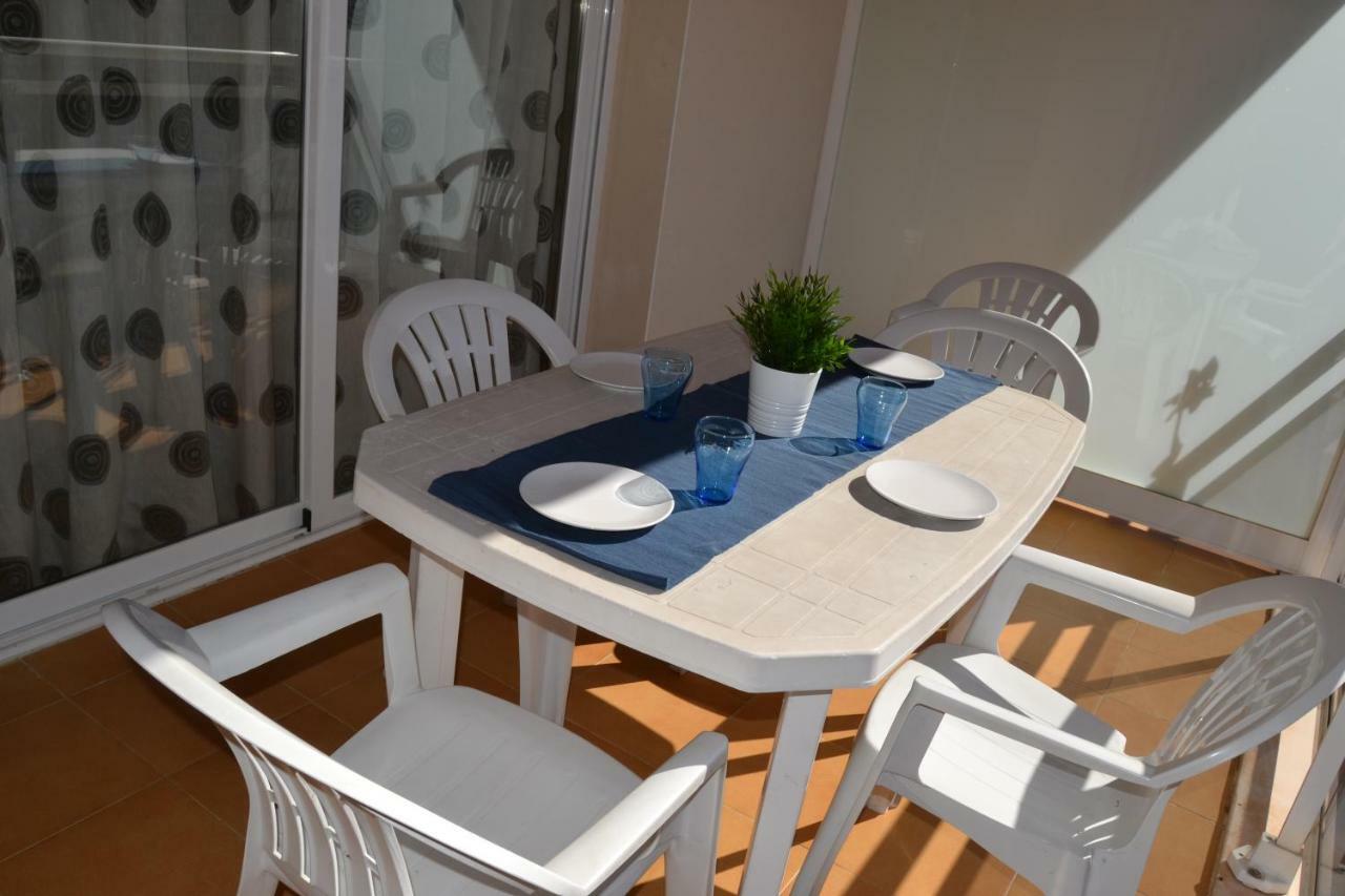 דירות Fabuloso Apartamento Familiar Con Piscina En סאלו מראה חיצוני תמונה