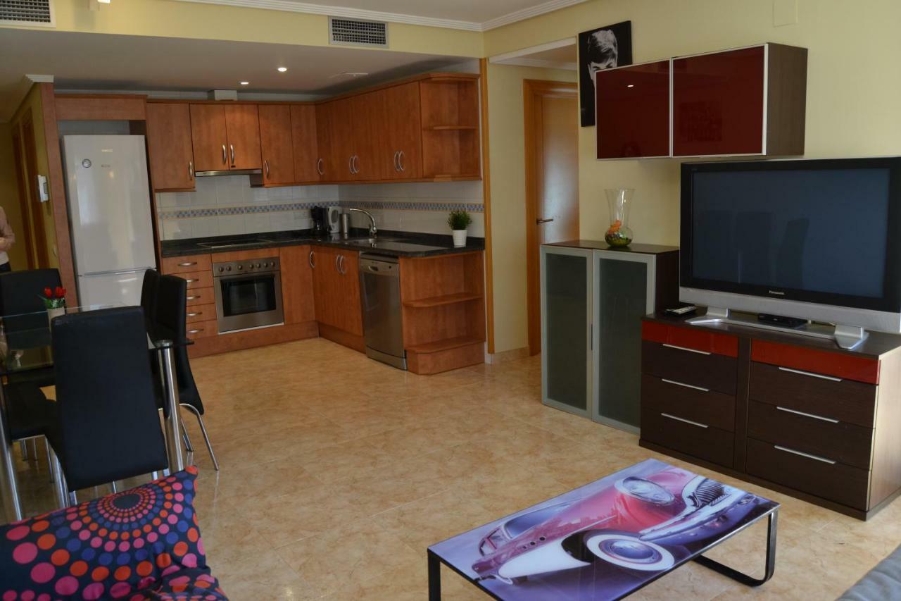 דירות Fabuloso Apartamento Familiar Con Piscina En סאלו מראה חיצוני תמונה